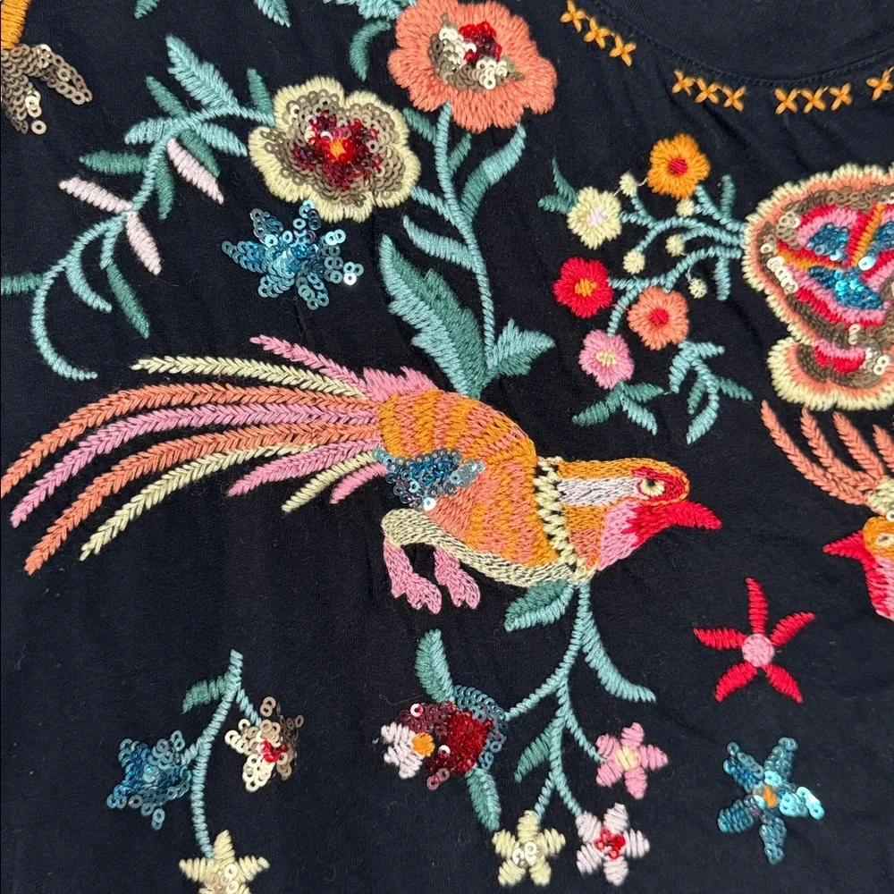 Johnny Was Soha Relaxed Sequin Tee XS Black Embroidered - Picture 5 of 8